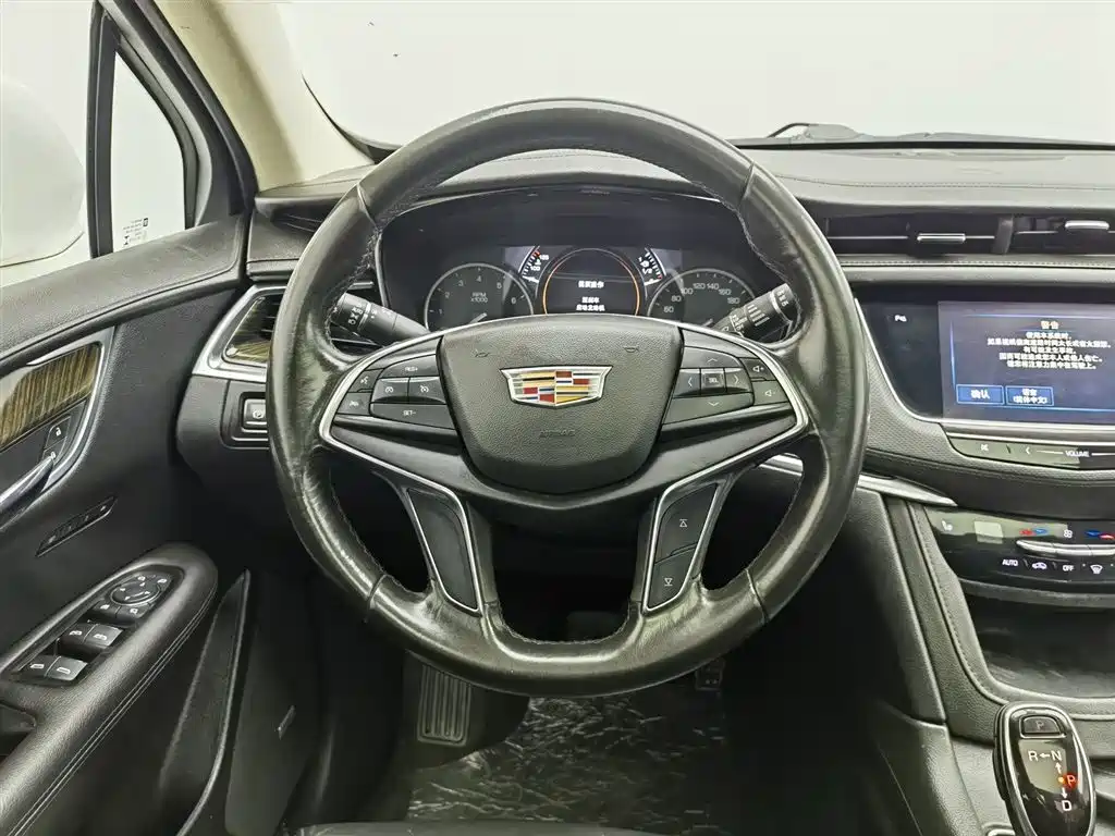 Cadillac XT5 2018 25T Luxury фото 11
