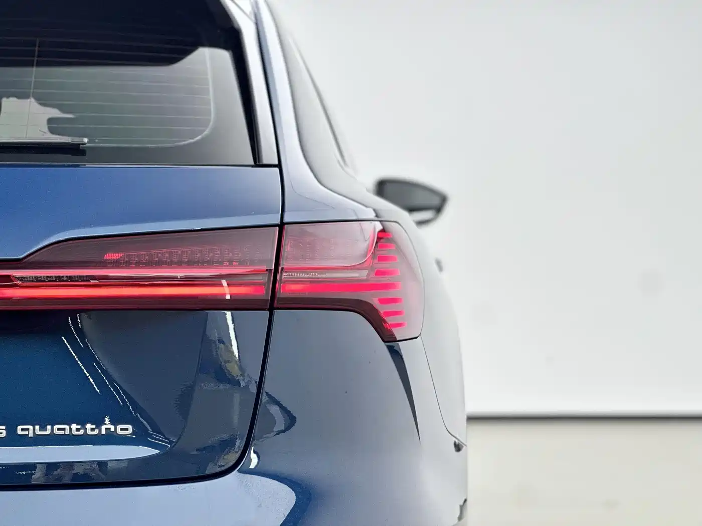Audi e-tron (Import) 2019 55 quattro Technology фото 15