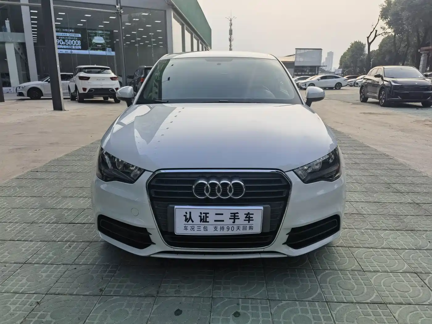 Audi A1 2015 2014 30 TFSI Fashion