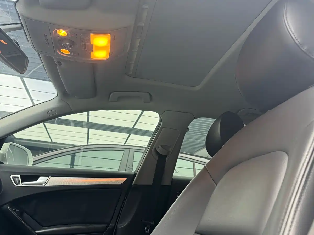 Audi A4L 2013 35 TFSI Automatic Standard фото 11