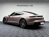 Фото 10 - Porsche Taycan