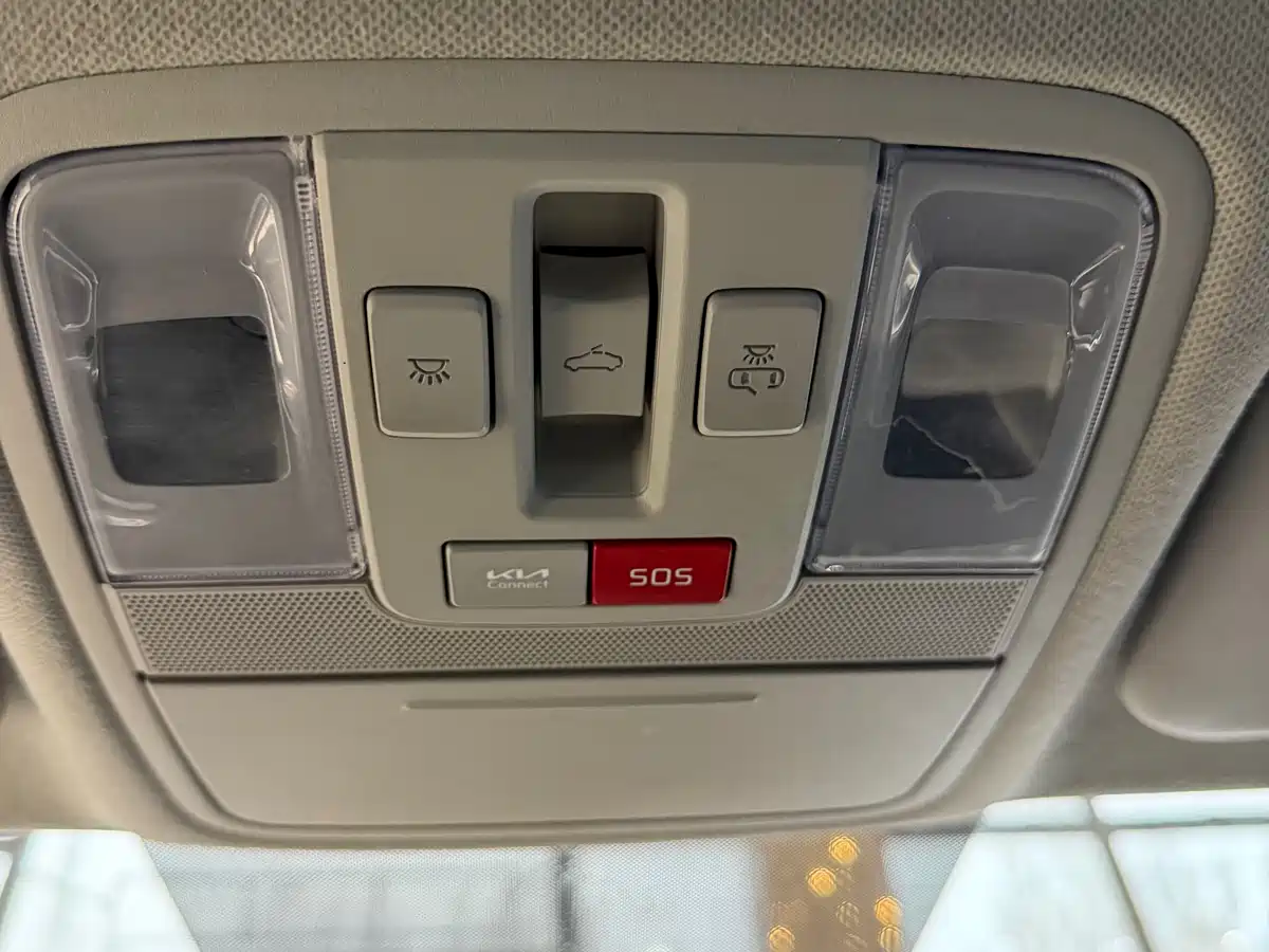 Kia K3 2023 Model 1.5L CVT Luxury Edition фото 19