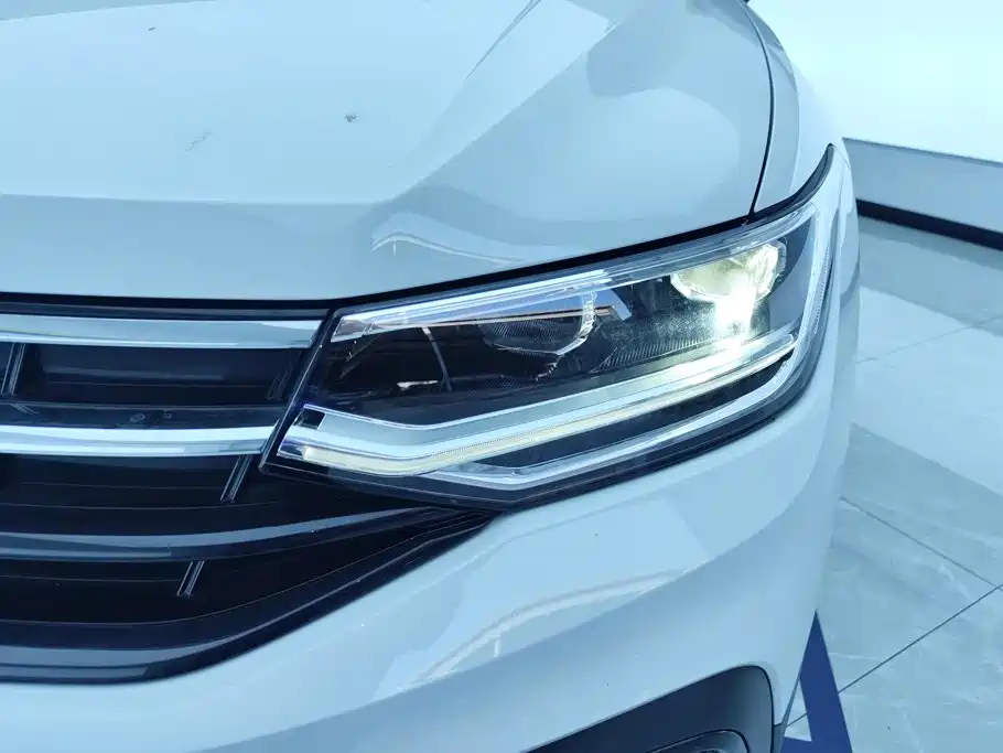 Volkswagen Tiguan, миниатюра 5