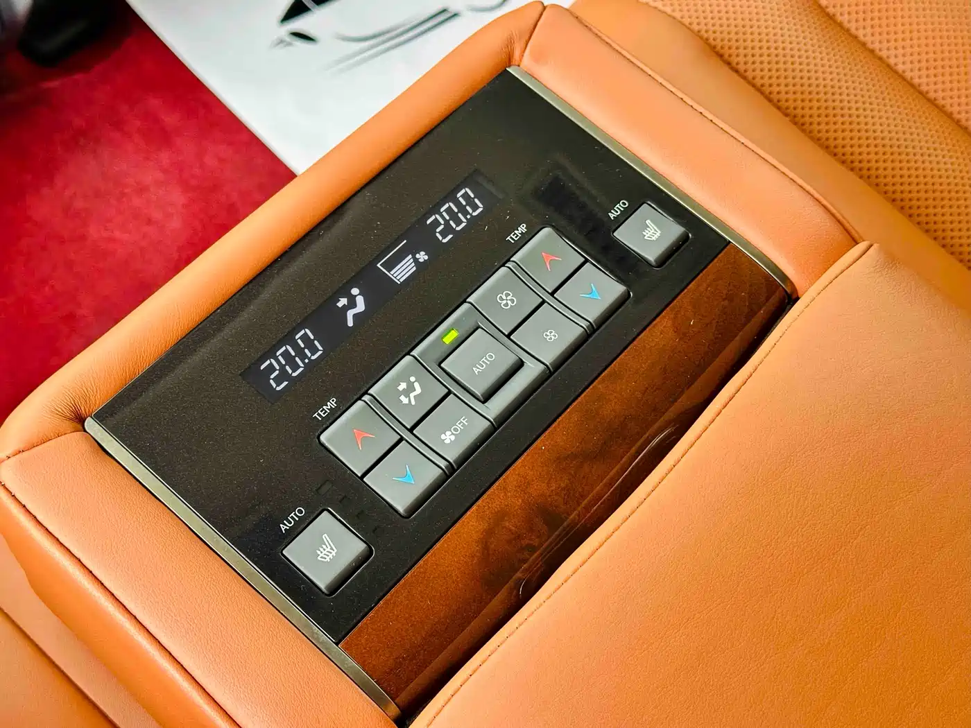 Lexus LX 2019 570 Dynamic Luxury Edition фото 15