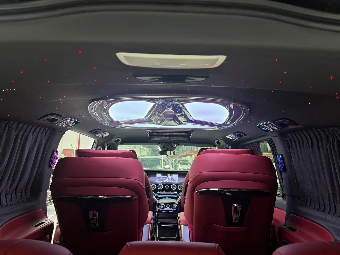 Mercedes-Benz Vito 2016 2.0T Elite Edition фото 16