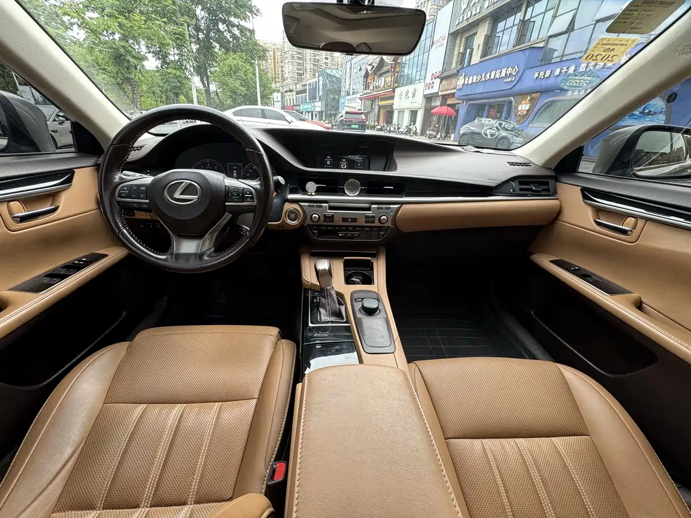 Lexus ES 2015 200 Elite Edition фото 11