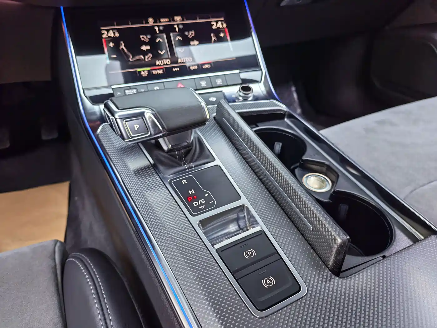 Audi A6L 2021 45 TFSI quattro Exclusive Sport фото 7