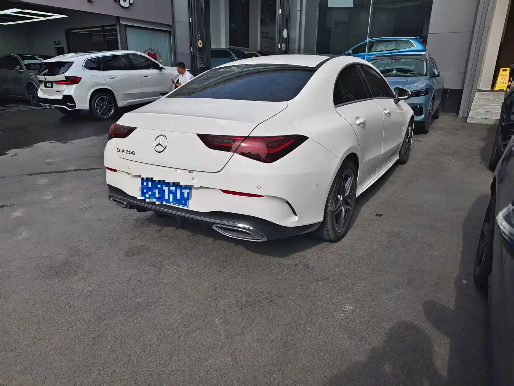 صورة 9 - Mercedes-Benz CLA (Import)