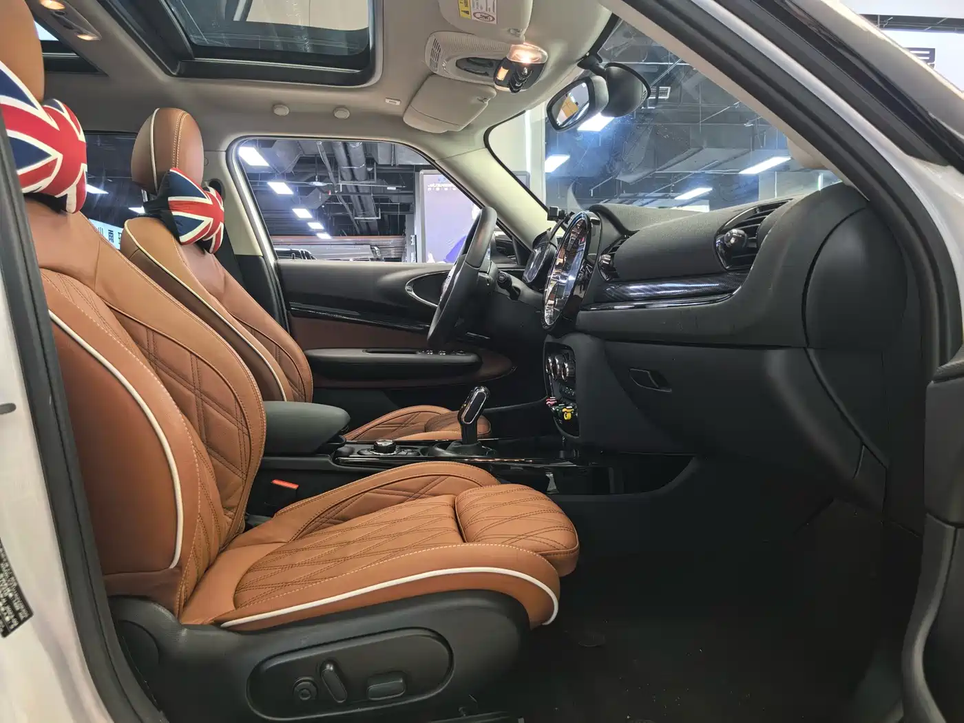 MINI CLUBMAN 2024 2023 Facelift 1.5T COOPER Connoisseur