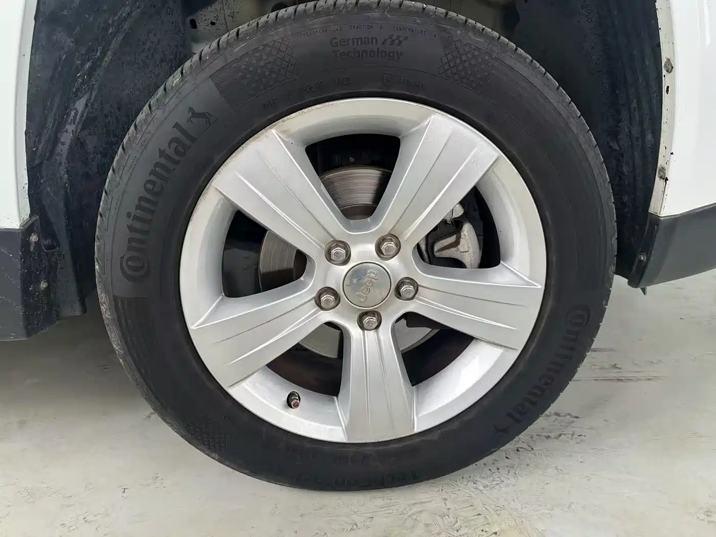 Jeep Compass (Import) 2015 2014 Facelift 2.0L 2WD Progressive Edition