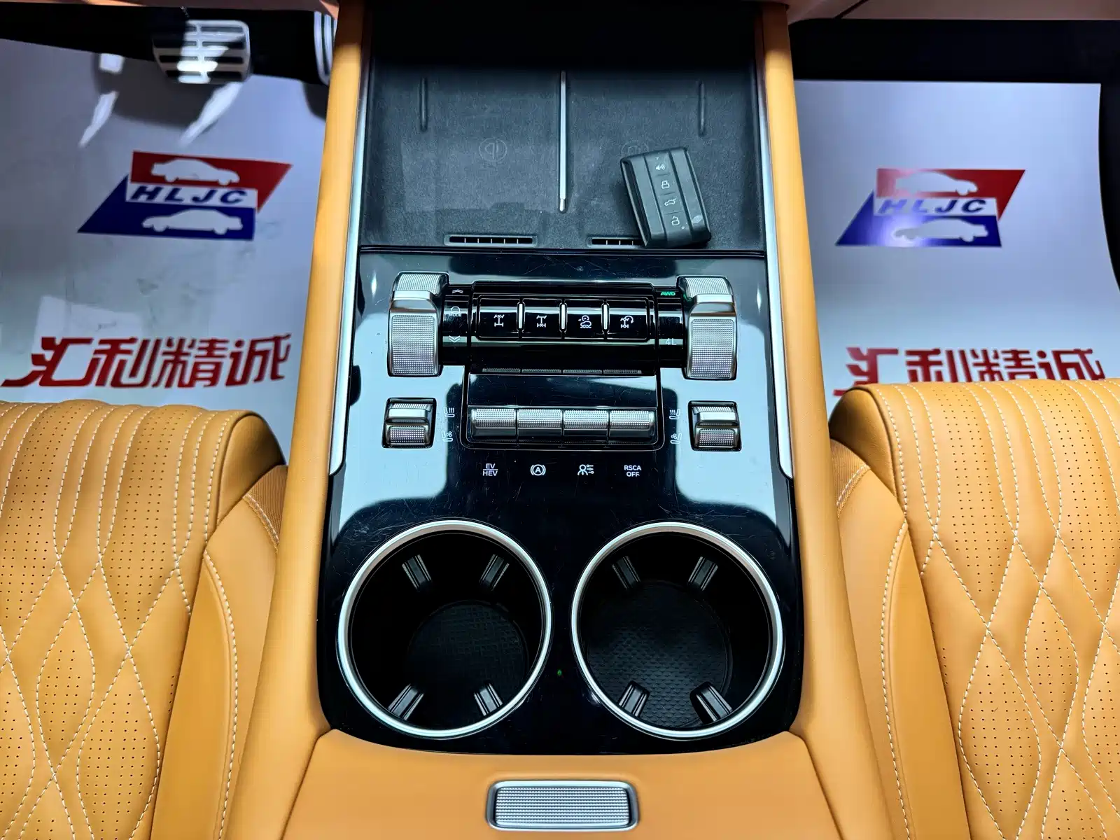 Фото 12 - Tank 500 EV