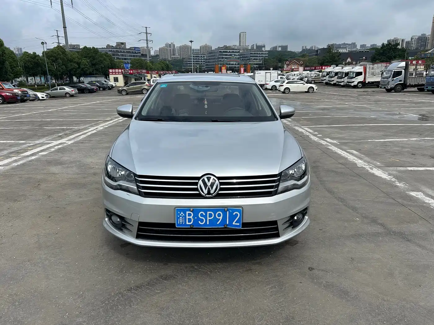 Volkswagen Bora 2014 1.6L Automatic Comfort Edition фото 3