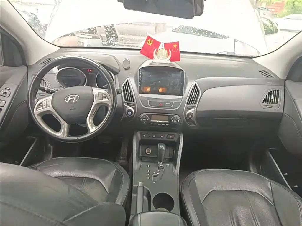 Hyundai Beijing Hyundai ix35 2013 2.0L Automatic 2WD Leading GLX China V фото 10