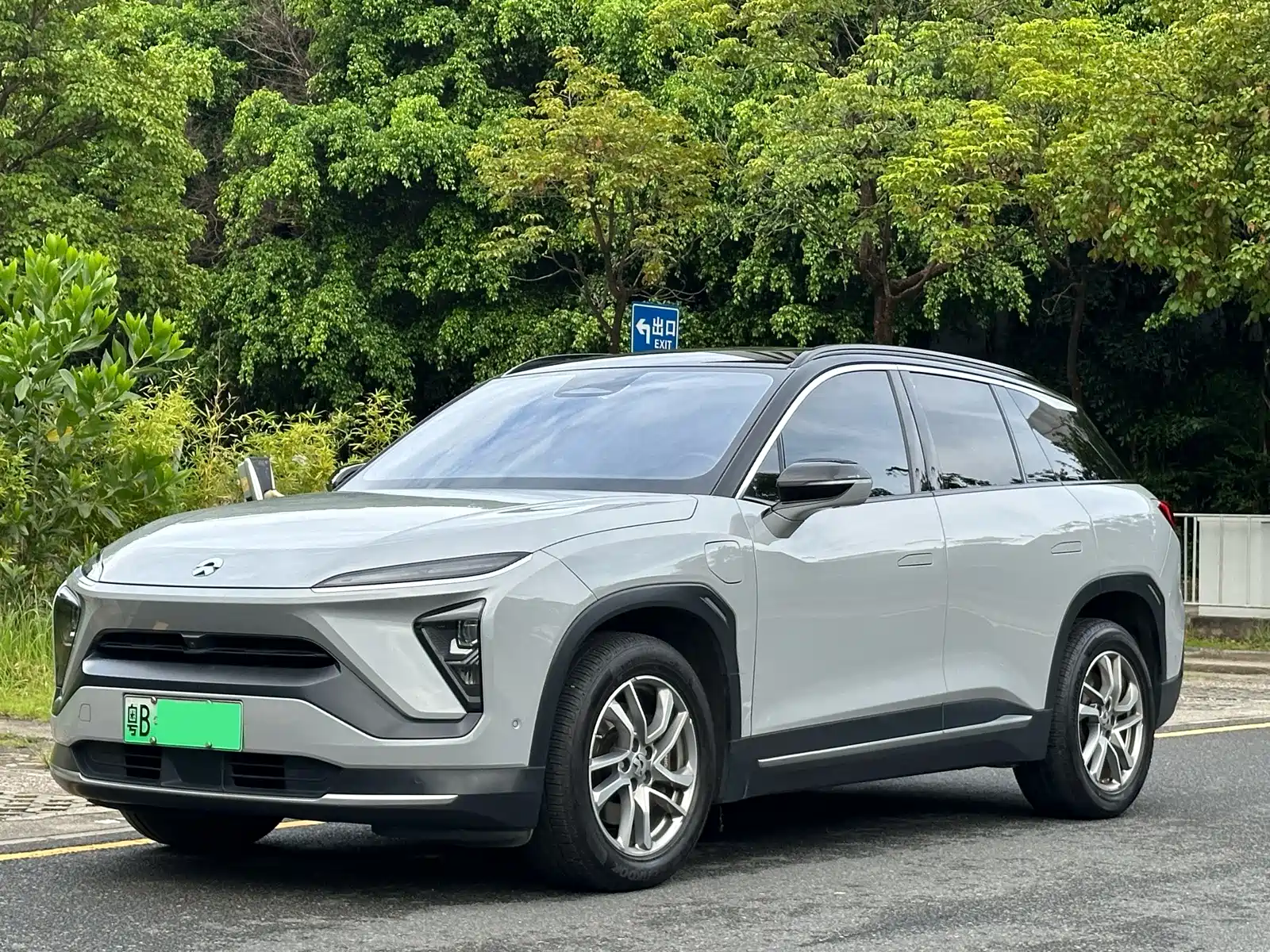 Фото 1 - NIO ES6