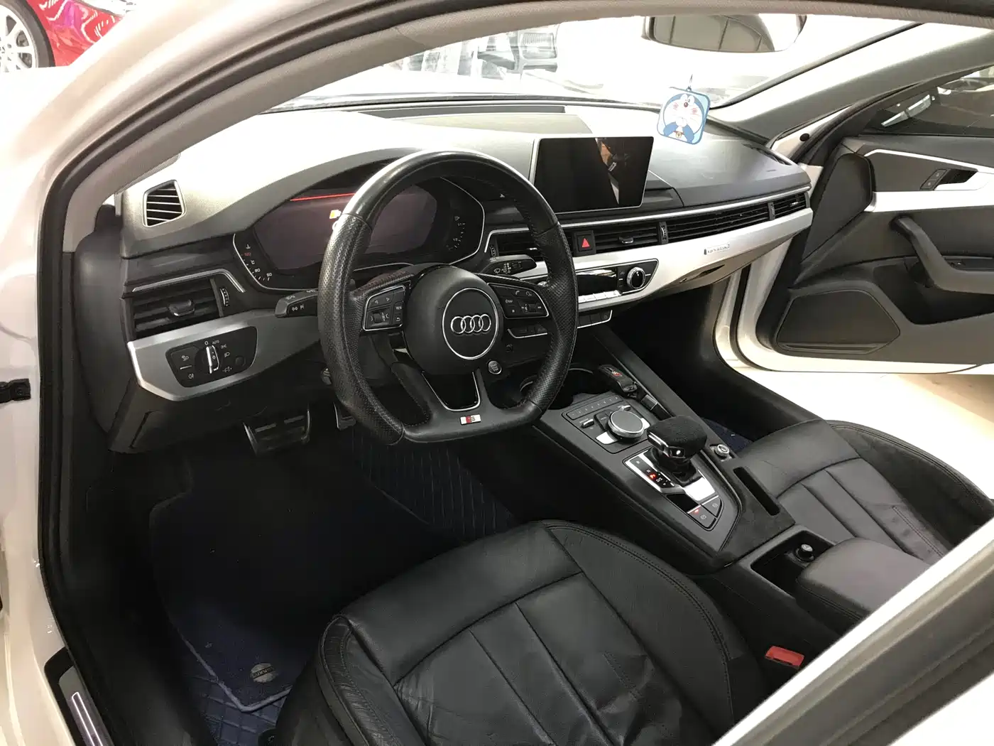 Audi A4L 2019 40 TFSI Fashion (China V) фото 8