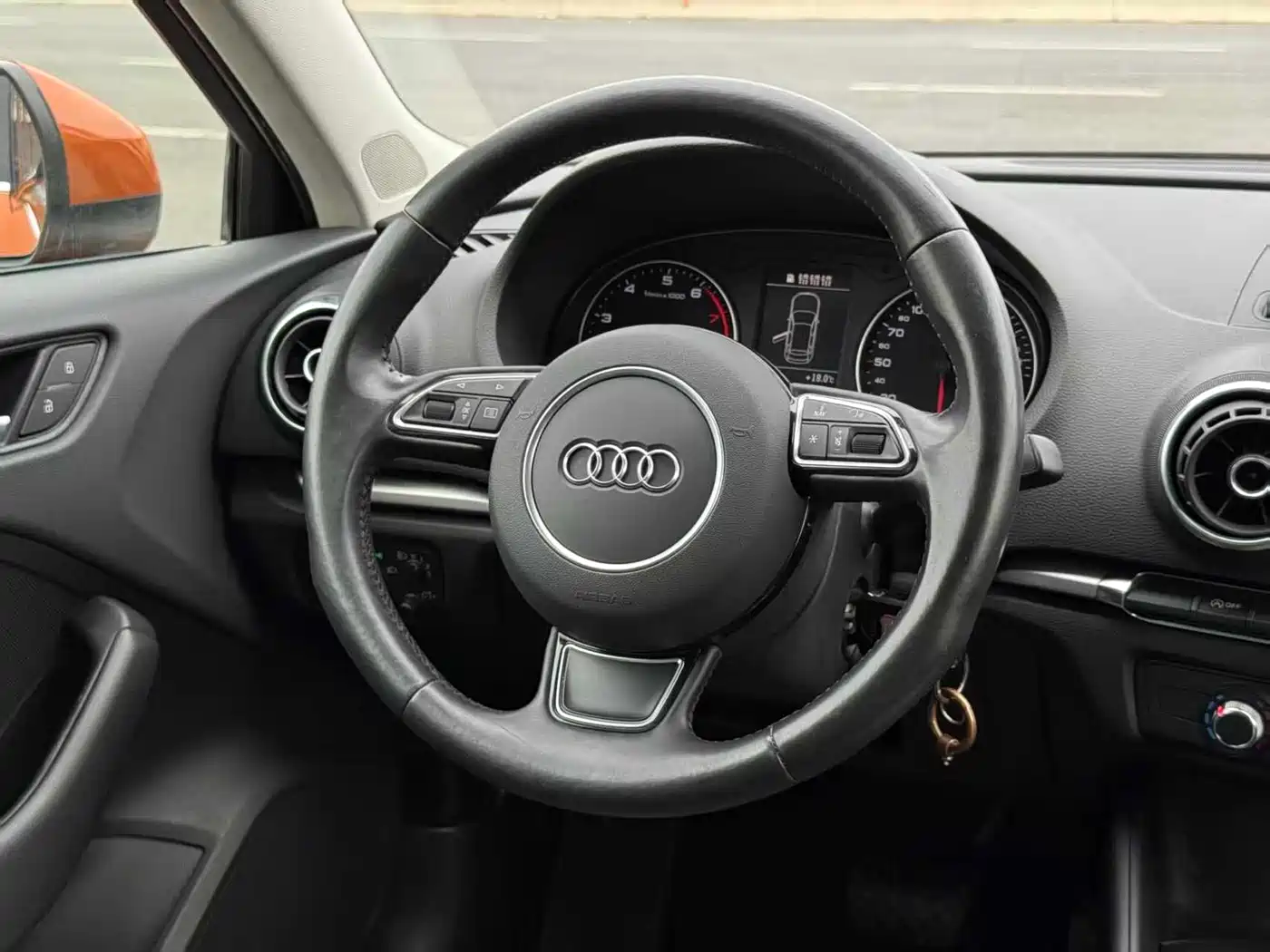 Audi A3 2014 Sportback 35 TFSI Automatic Fashion фото 4