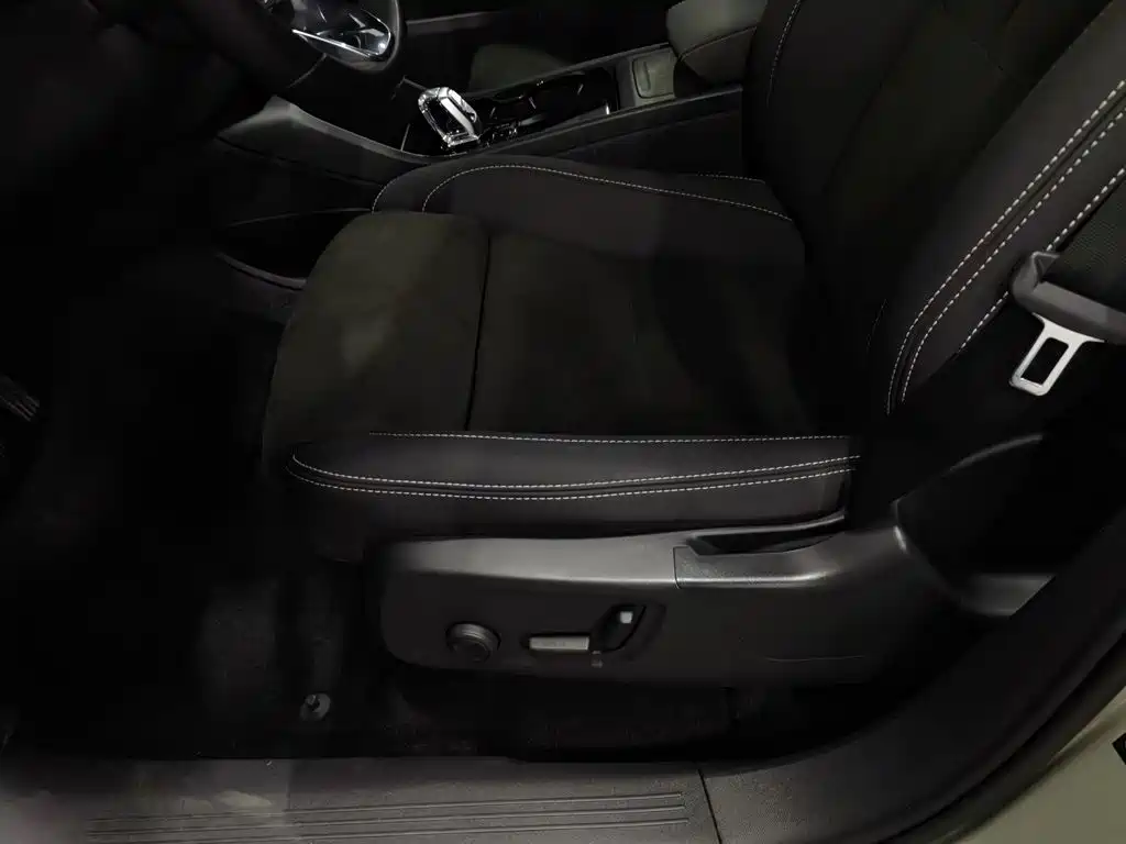 Volvo C40 2023 2023 Long Range Version