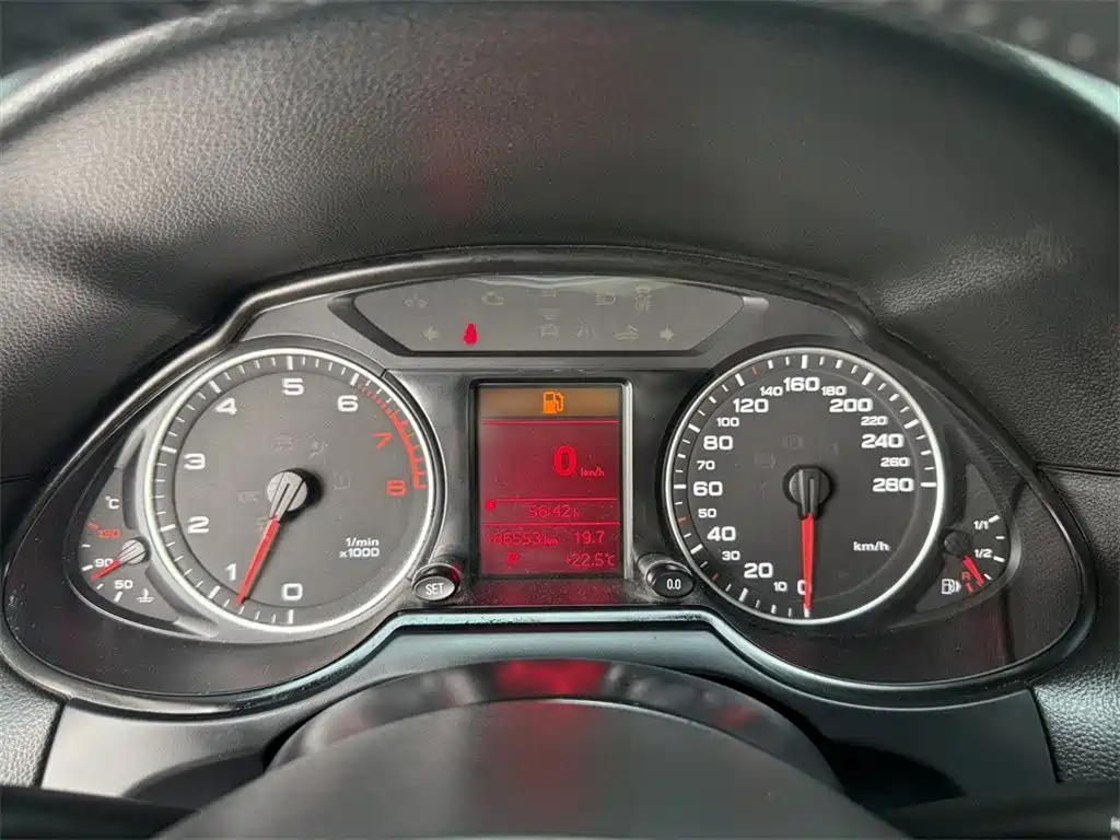 Audi Q5 2010 2.0TFSI Technology фото 10