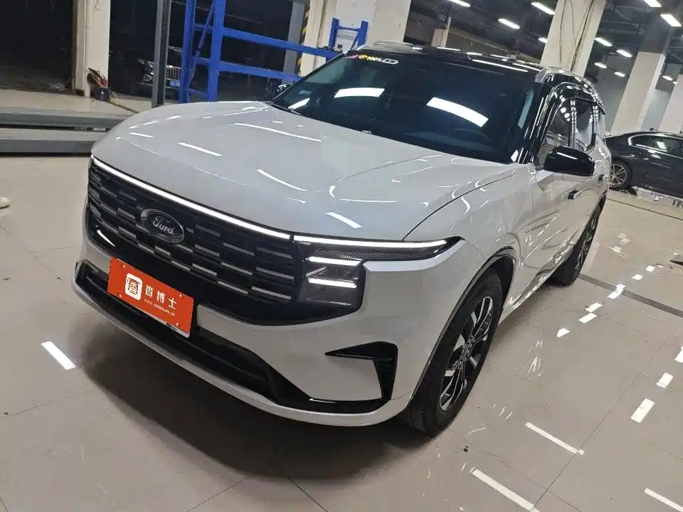 2026 Ford Edge