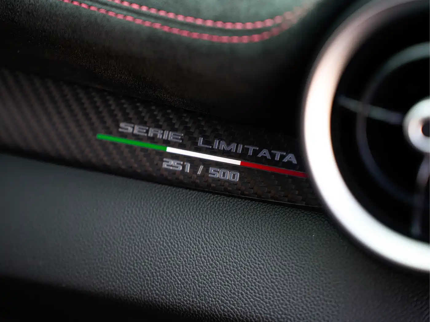 Alfa Romeo Giulia 2021 GTA фото 22