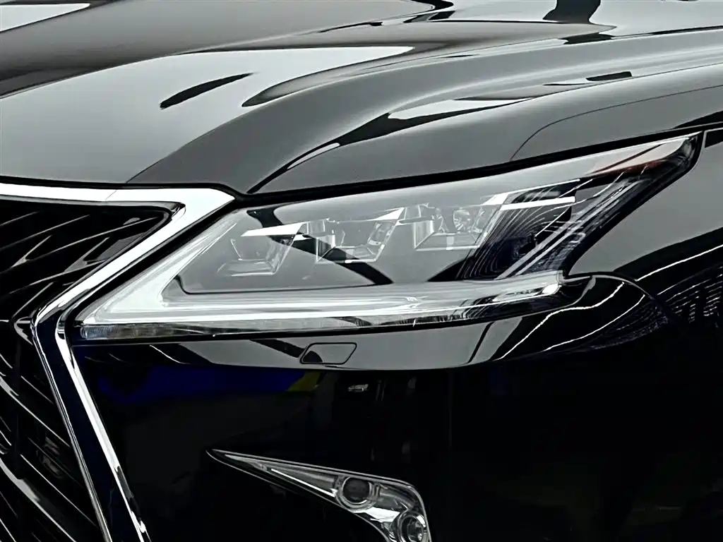 Lexus LX 2017 570 Prestige Luxury фото 2