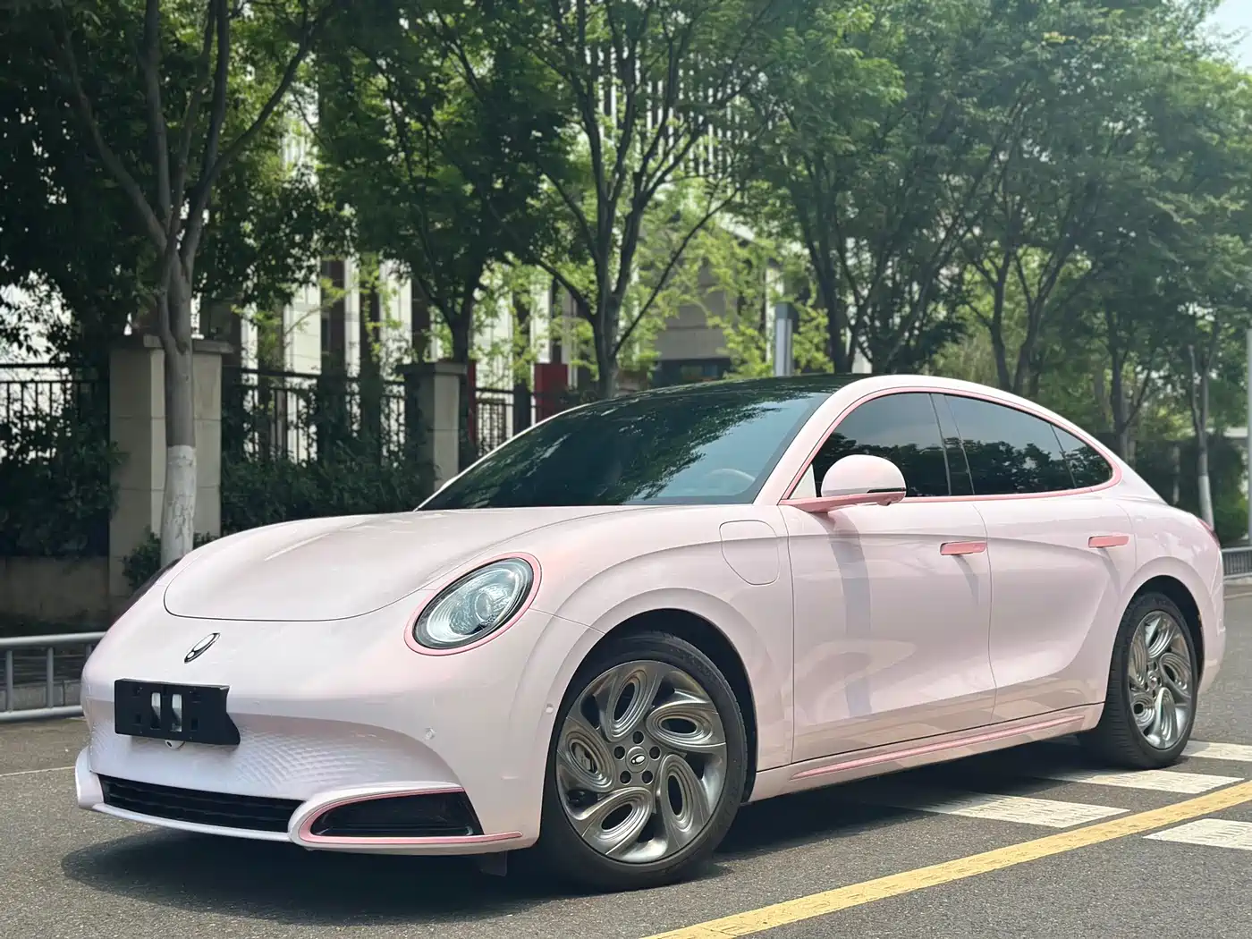 Ora Lightning Cat 2022 555km Premium Edition
