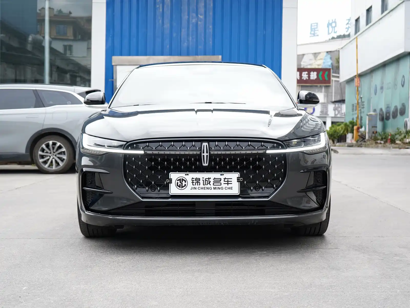 Фото 2 - Lincoln Z