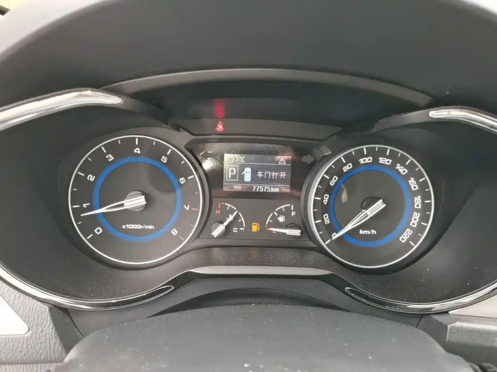 Changan Yuexiang V7 2017 2016 1.6L Auto Joy Version China V