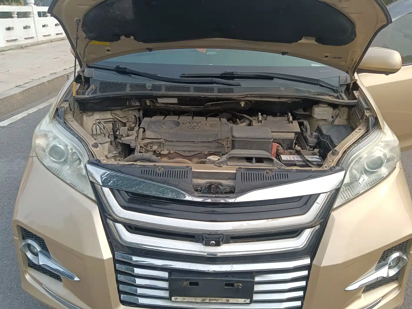 Toyota Sienna 2011 2.7L 2WD Automatic фото 19