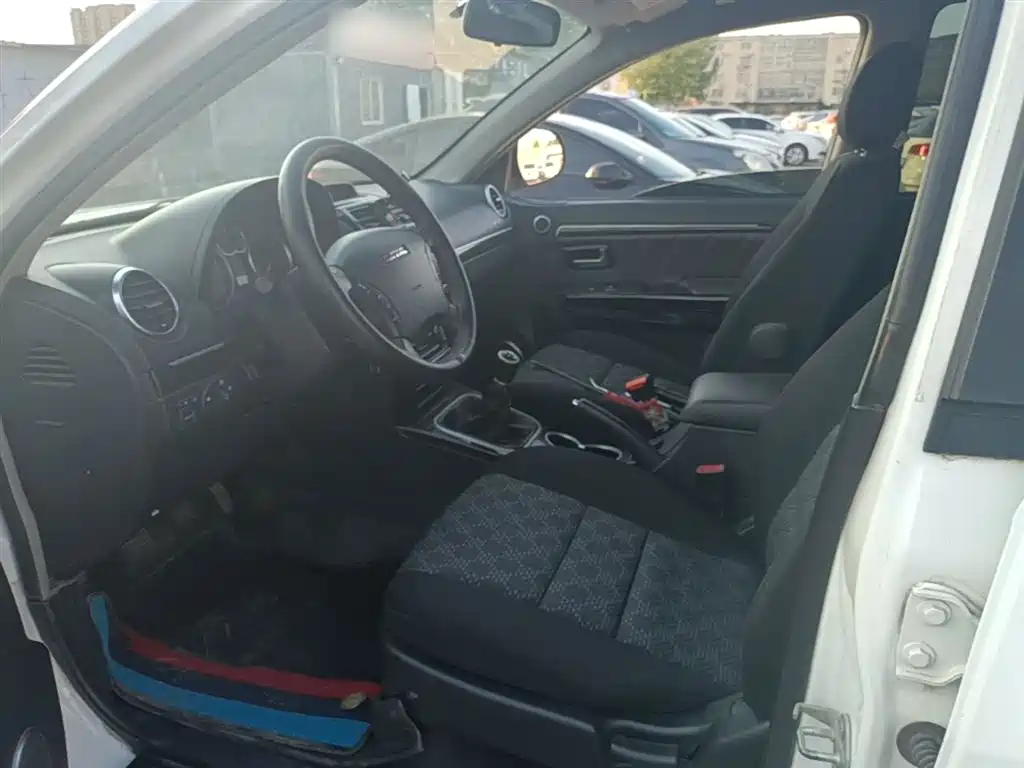Photo 15 - Haval H5 Classic