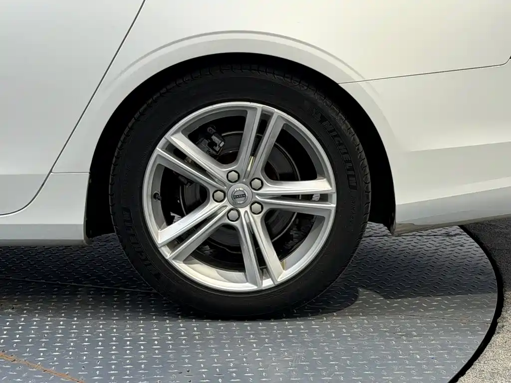 Volvo S90 2017 2017 T4 Inscription