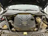 Photo 11 - Audi A8