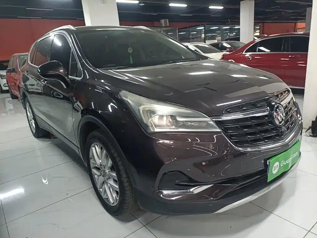Photo 4 - Buick Envision Plus