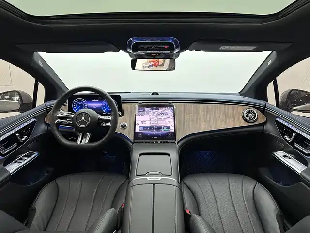 Фото 9 - Mercedes-Benz EQE