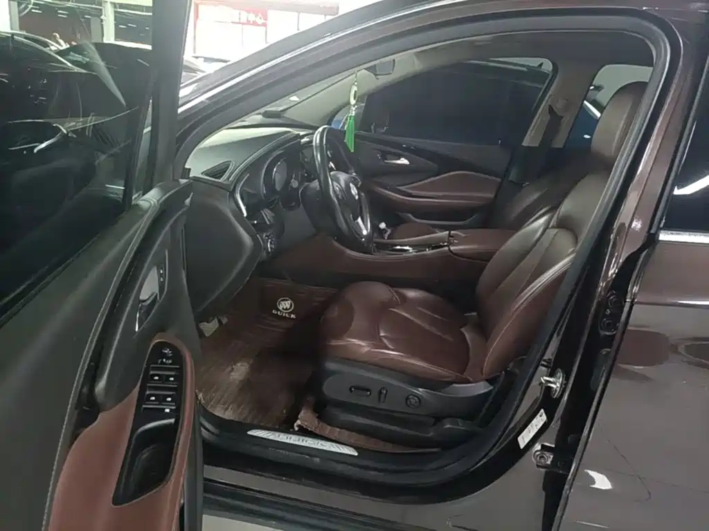 Photo 16 - Buick Envision Plus