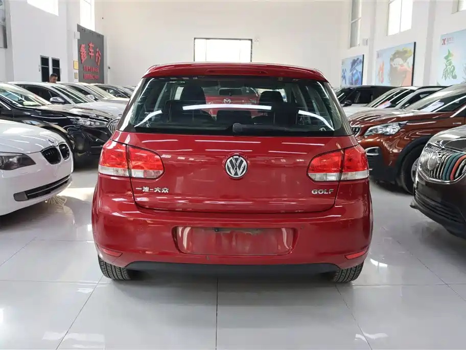 Volkswagen Golf 2012 1.6 Automatic Fashion Type фото 8