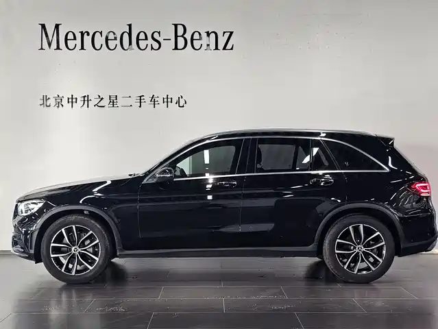 Mercedes-Benz GLC 2021 GLC 260 L 4MATIC Luxury — фото 2