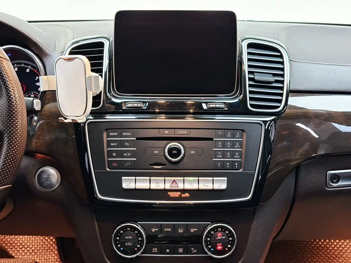 Mercedes-Benz GLS 2018 Facelift GLS 400 4MATIC Sport фото 13