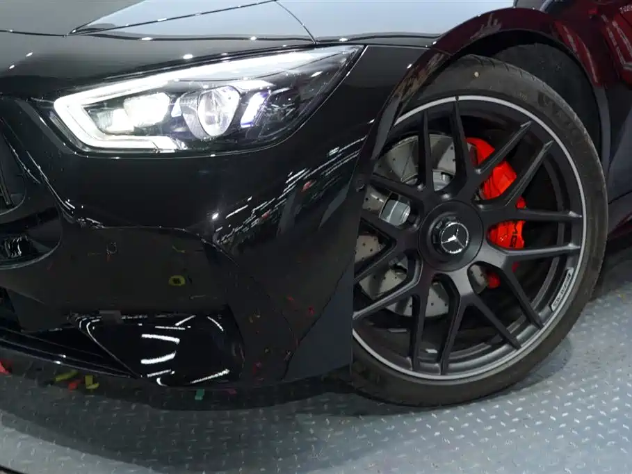 MERCEDES-BENZ AMG GT