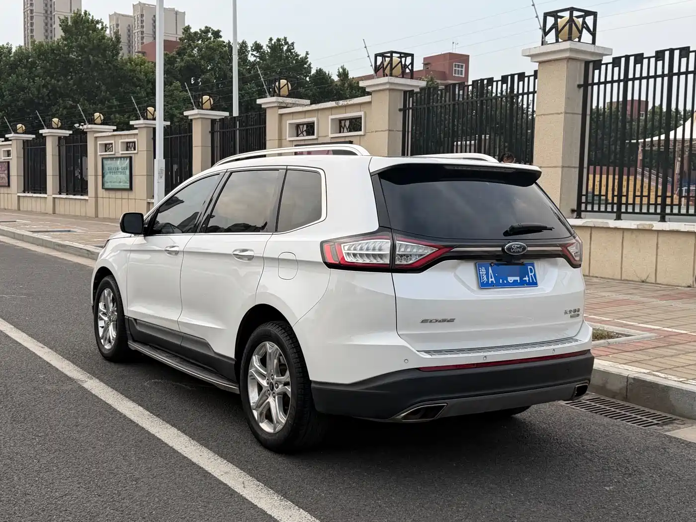 Ford Edge 2015 2015 2.0T GTDi 4WD Luxury
