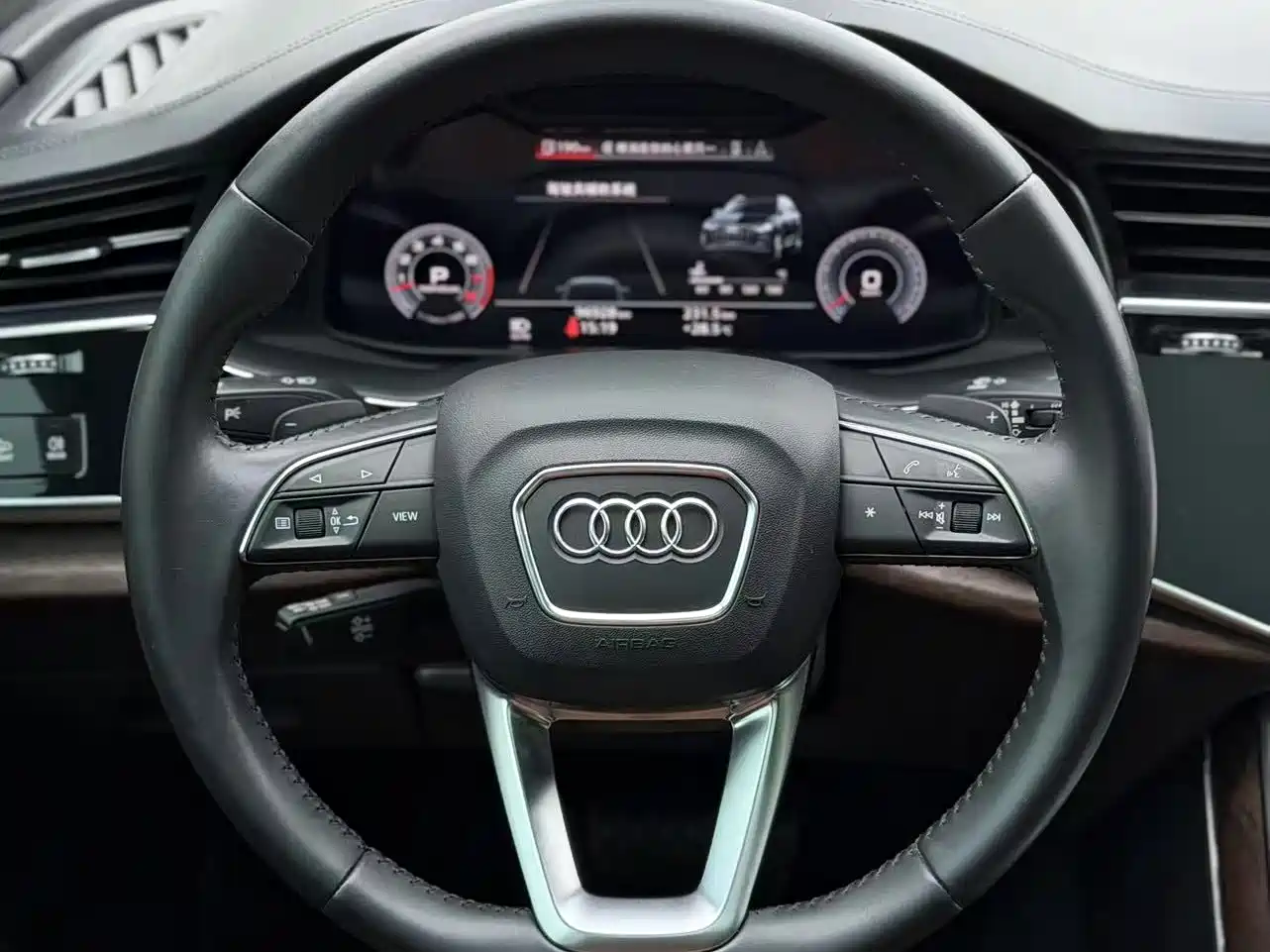 Audi Q7 2020 55 TFSI quattro Black Warrior Exclusive Edition фото 5