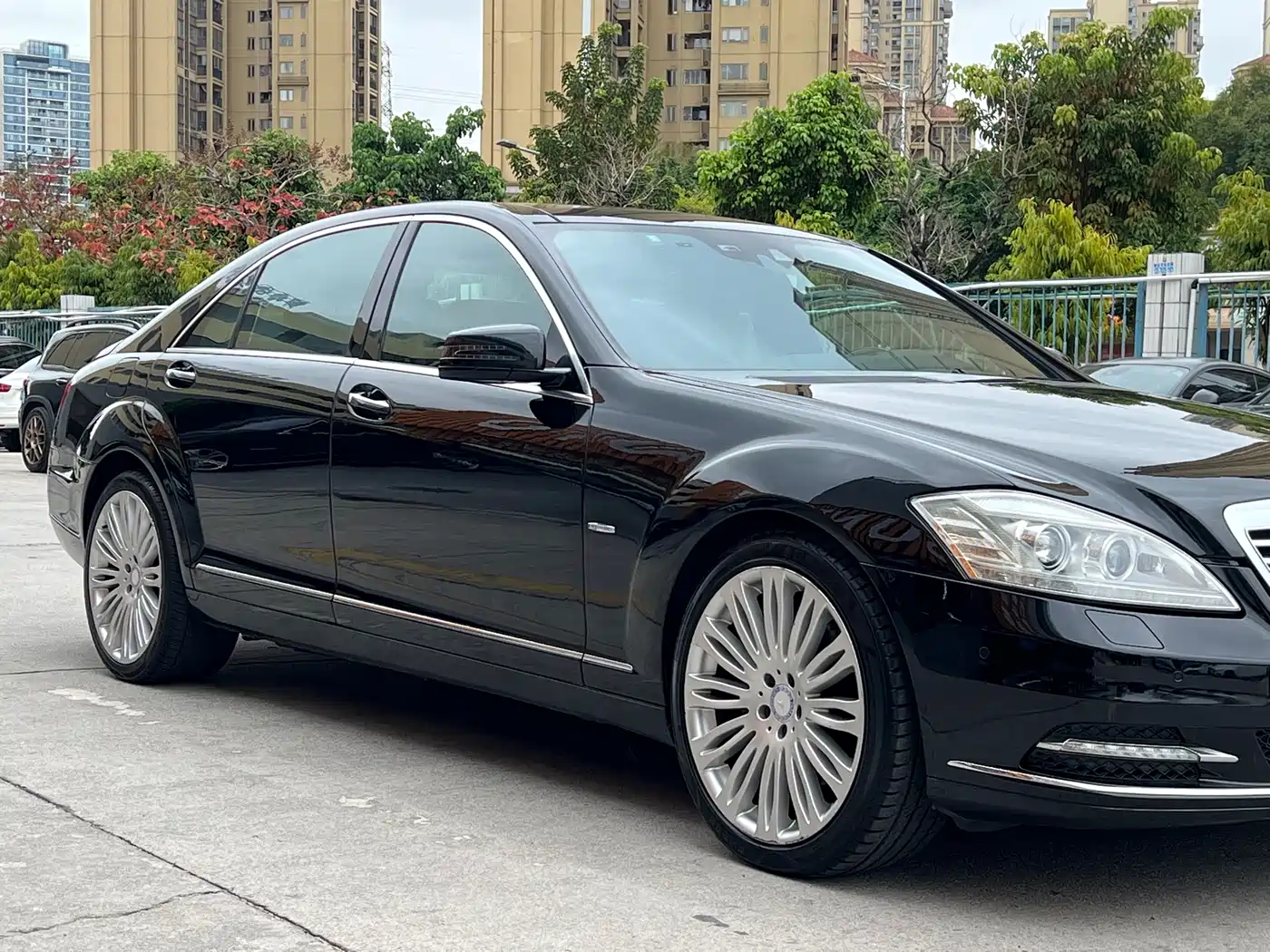 Mercedes-Benz S-Class 2011 S 350 L CGI фото 11