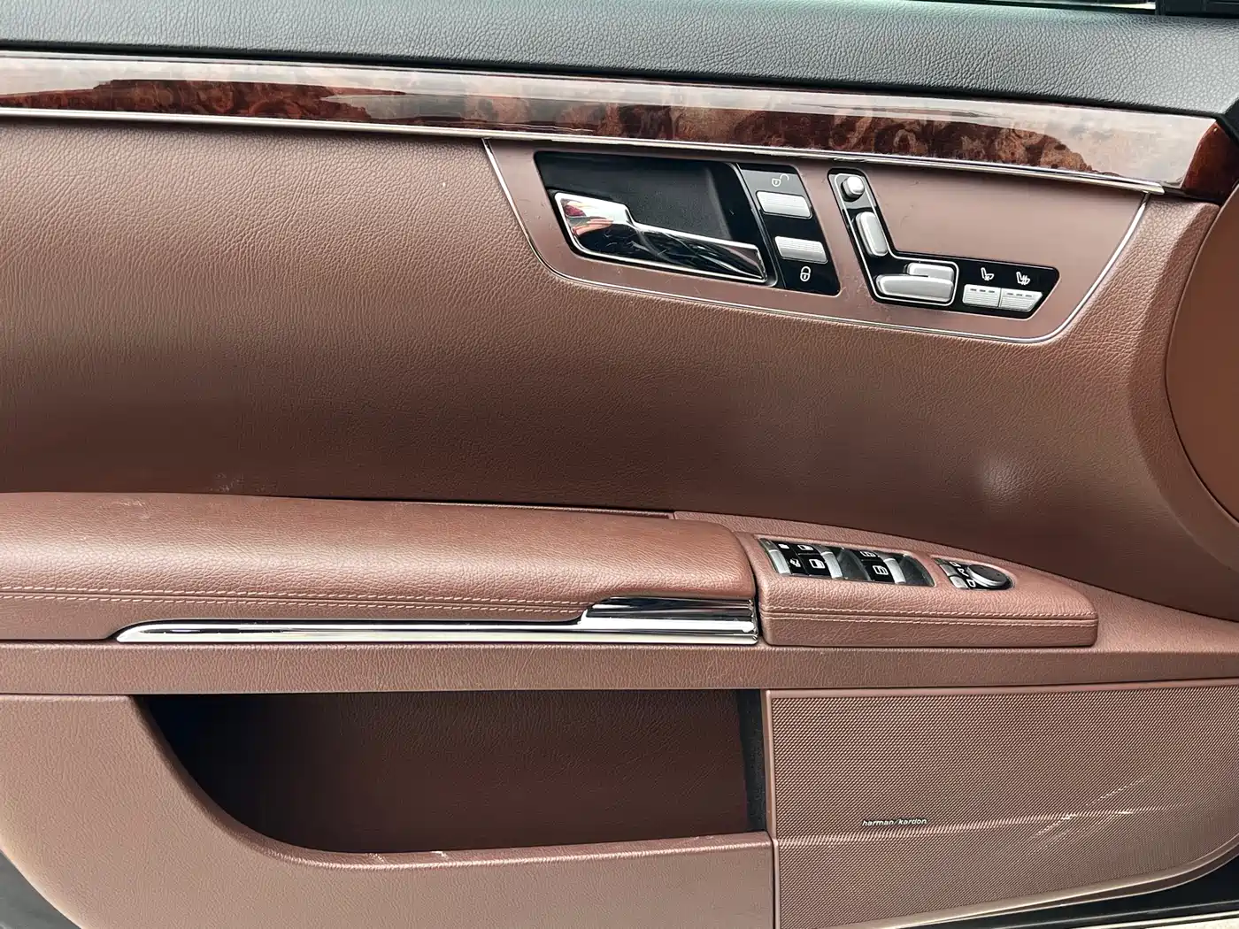 Mercedes-Benz S-Class 2011 S 350 L CGI фото 19
