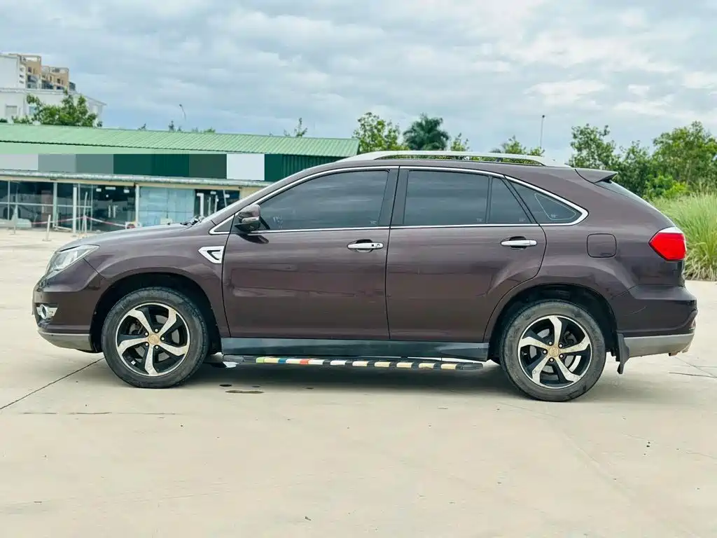 BYD S7 2015 2015 2.0T Upgrade Automatic Flagship
