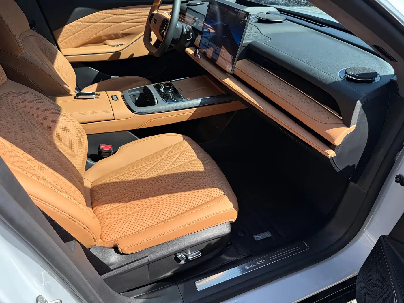 GEELY GALAXY GALAXY SPARKLE 8