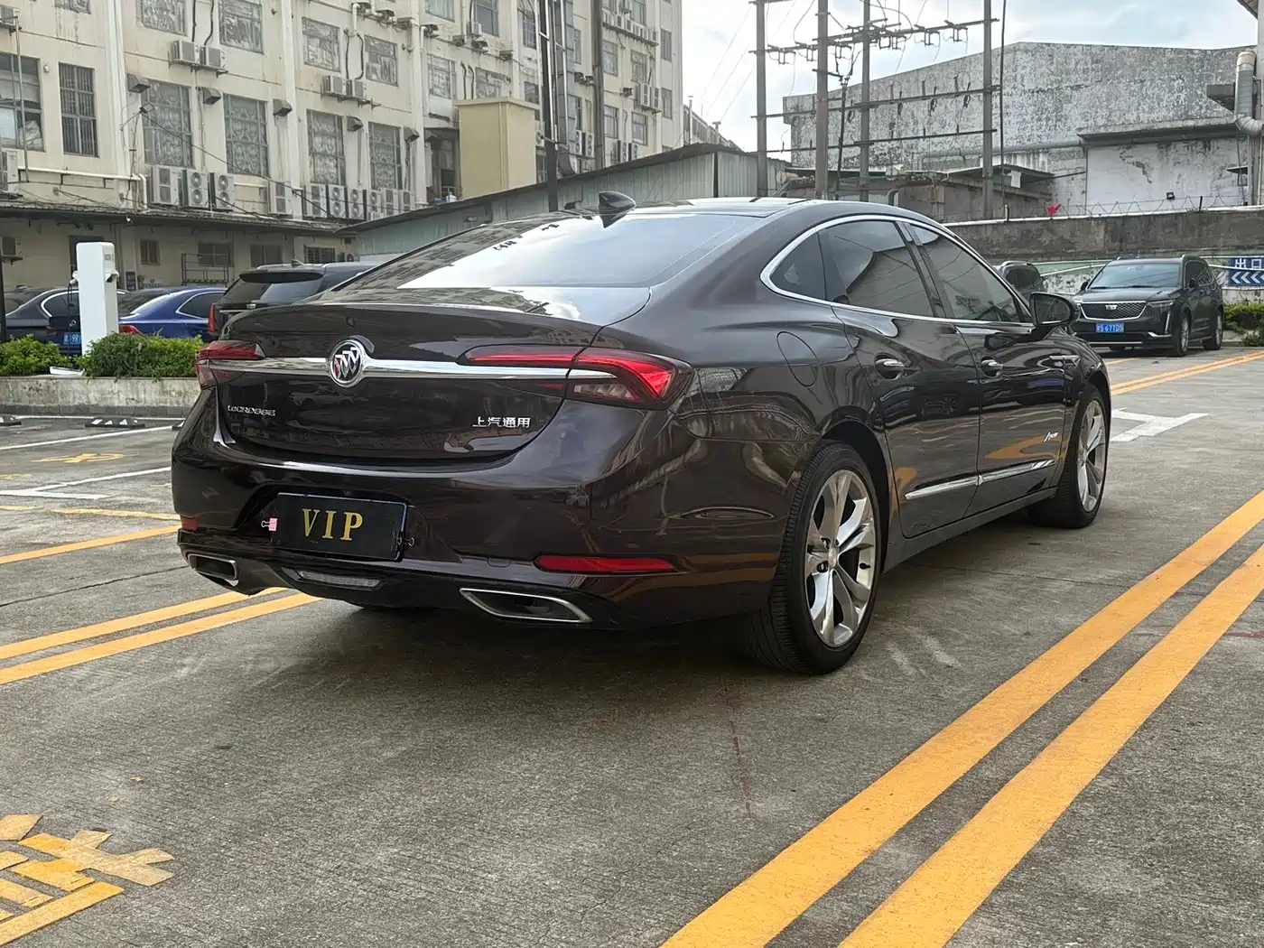 BUICK LACROSSE