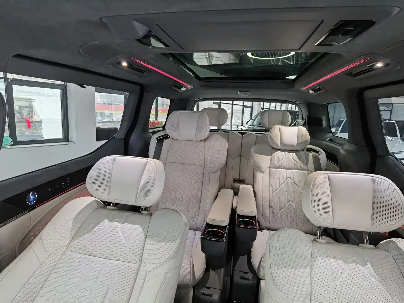 ZEEKR EXTREME KRYPTON 009