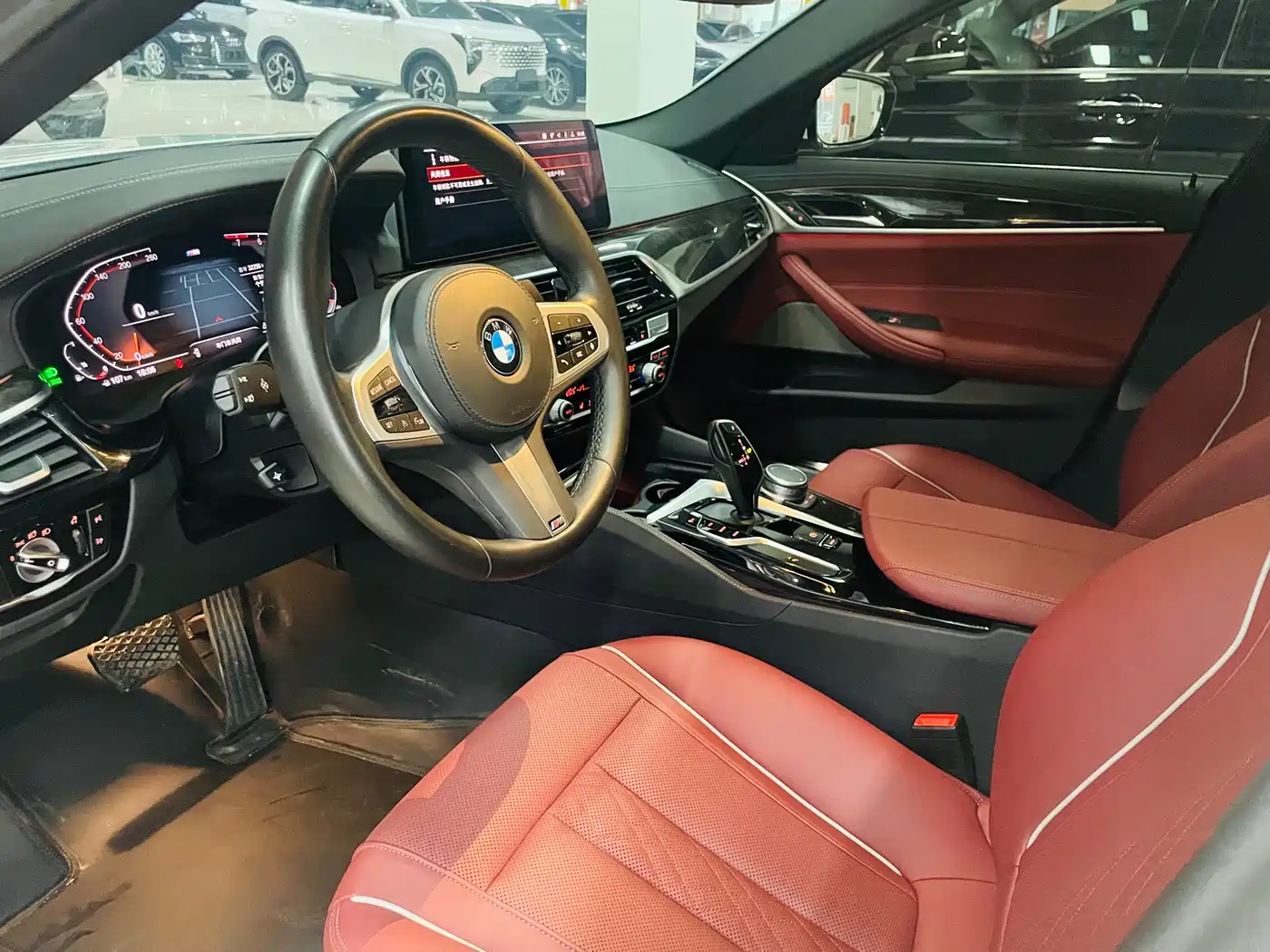BMW 5 Series 2022 525Li M Sport Package фото 8