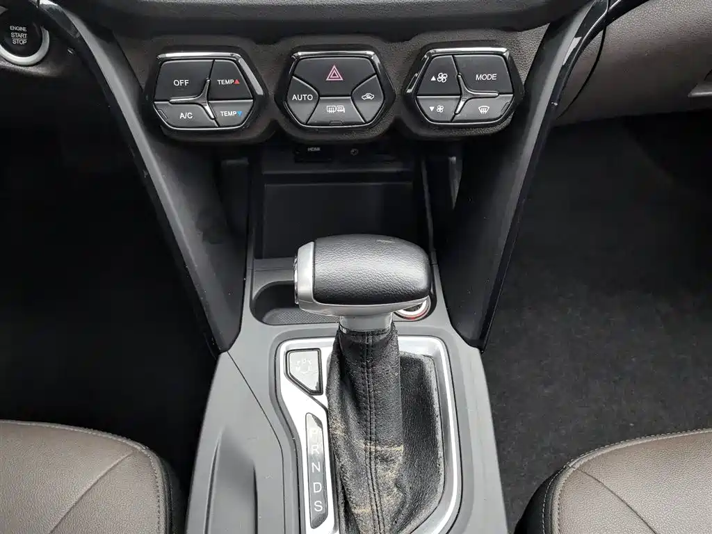 GAC Trumpchi Trumpchi GS4 2015 200T G-DCT Premium Edition фото 13