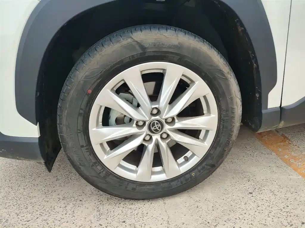 Toyota Corolla Cross 2022 2.0L Pioneer Edition фото 23